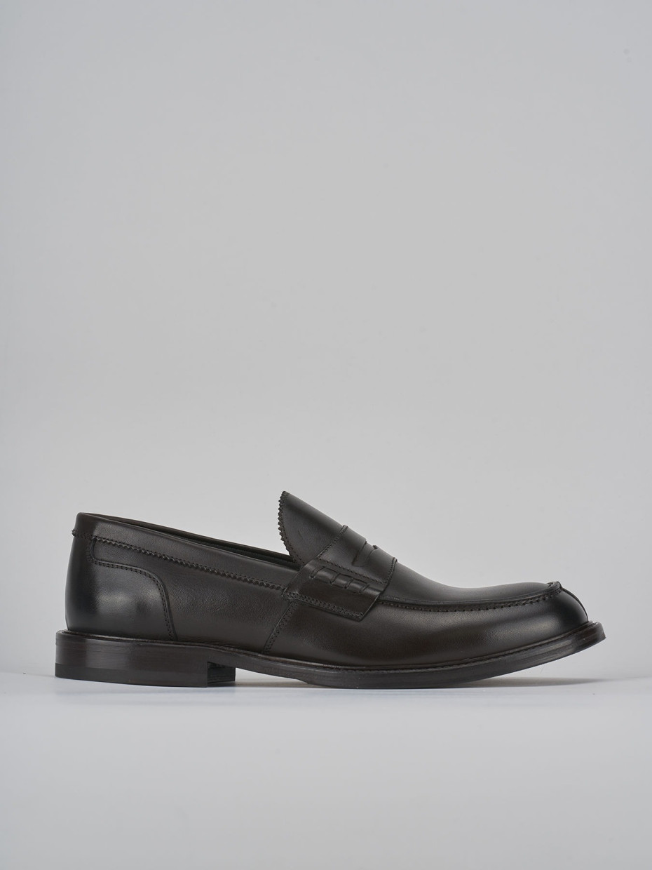 Mocasines marrón oscuro cuero