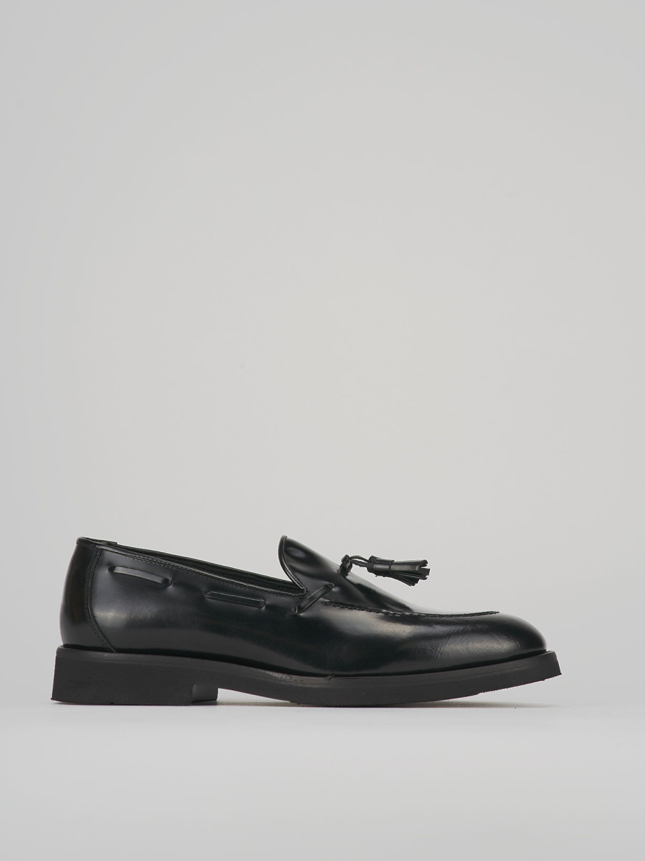 Mocasines negro cuero