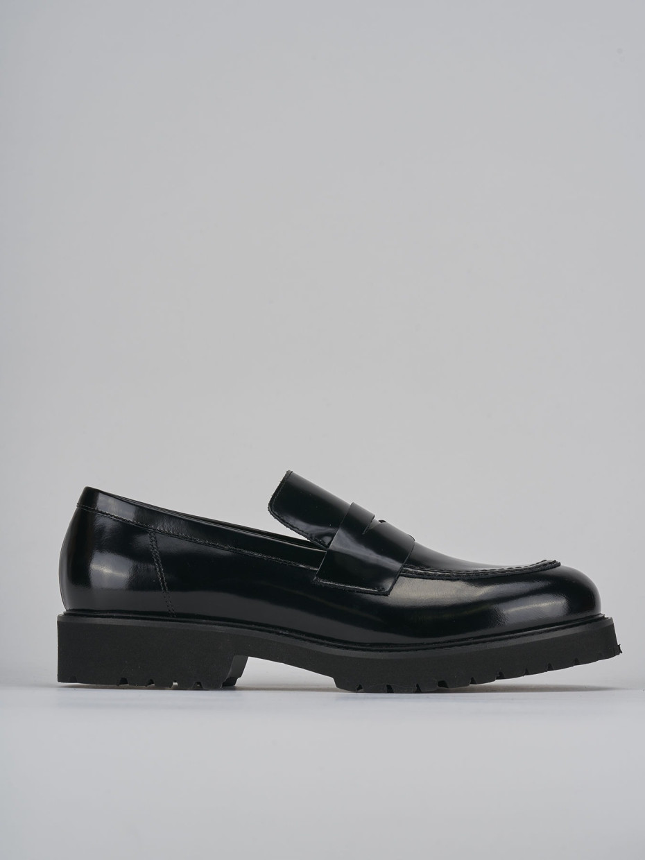 Mocasines tacón 2 cm negro cuero