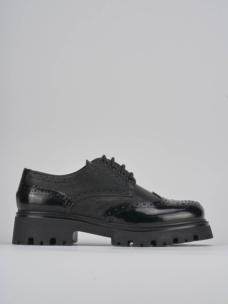 Zapatos de cordones tacón 2 cm negro cuero