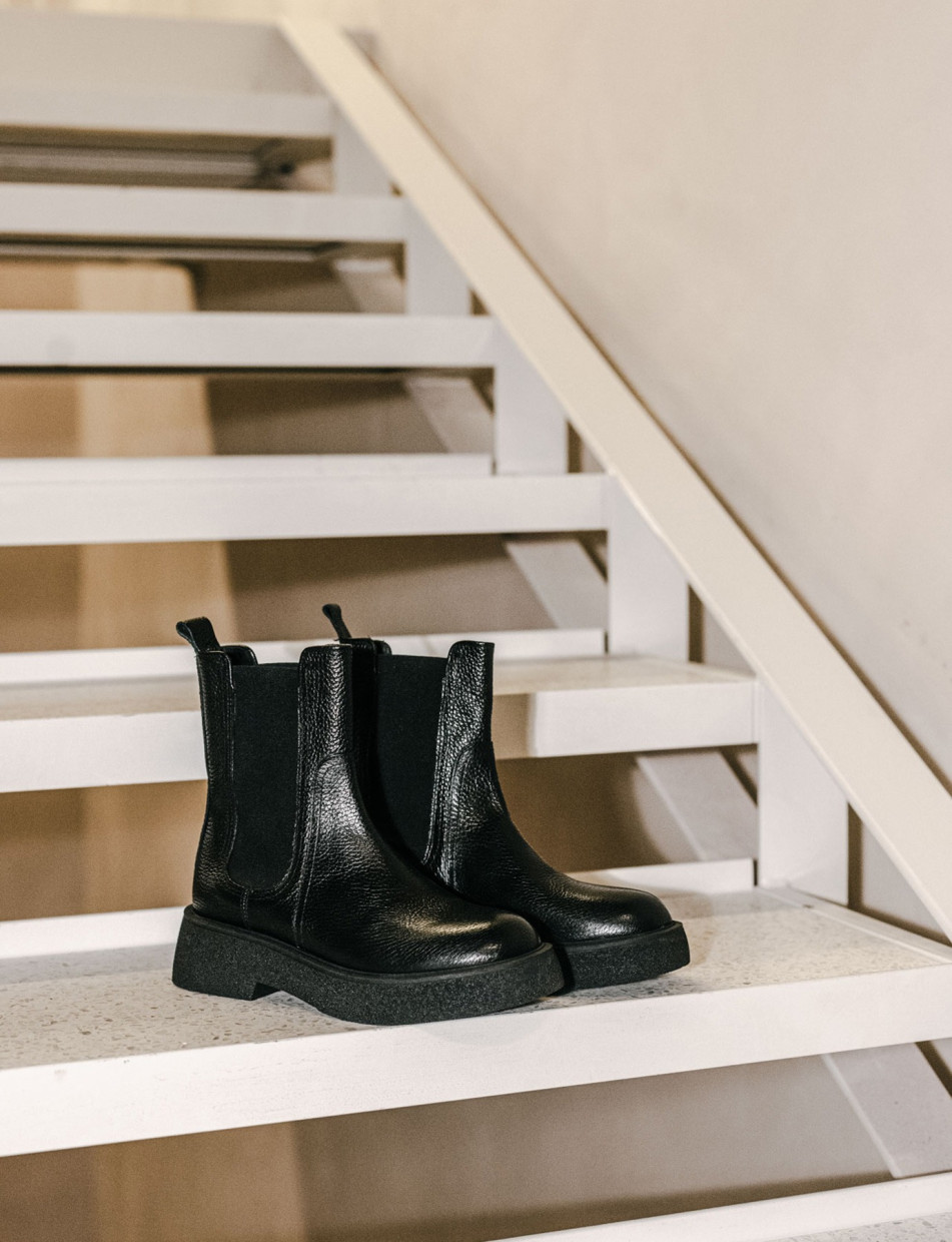 Botines de tacón bajo tacón 2 cm negro cuero