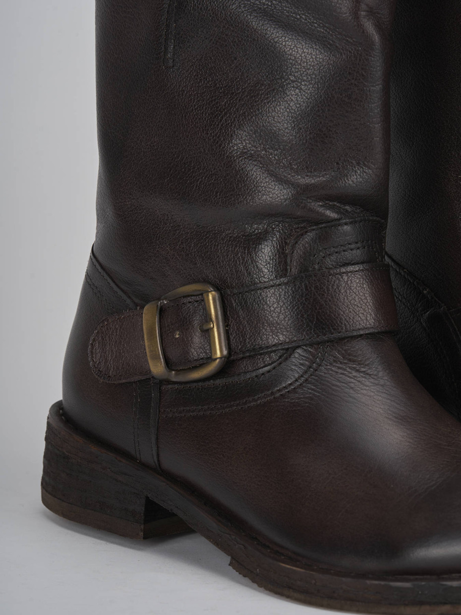 Botines de tacón bajo tacón 2 cm marrón oscuro cuero