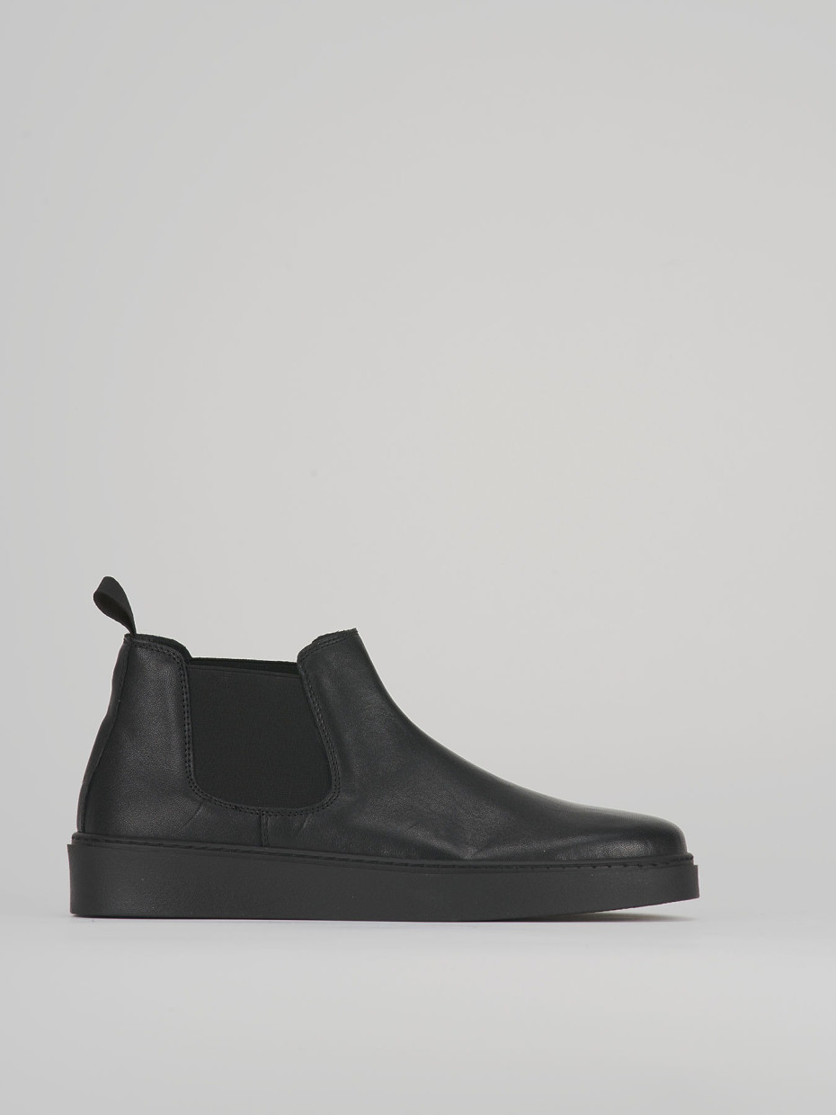 Botines negro cuero