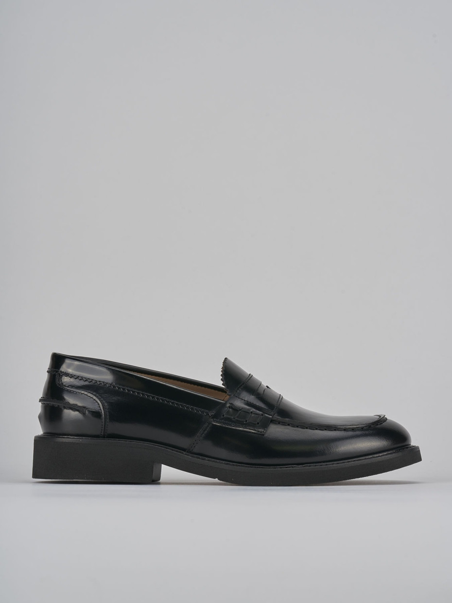 Mocasines tacón 2 cm negro cuero
