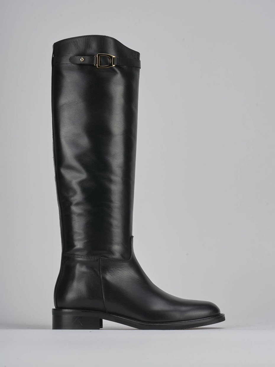 Botas de tacón bajo tacón 3 cm negro cuero
