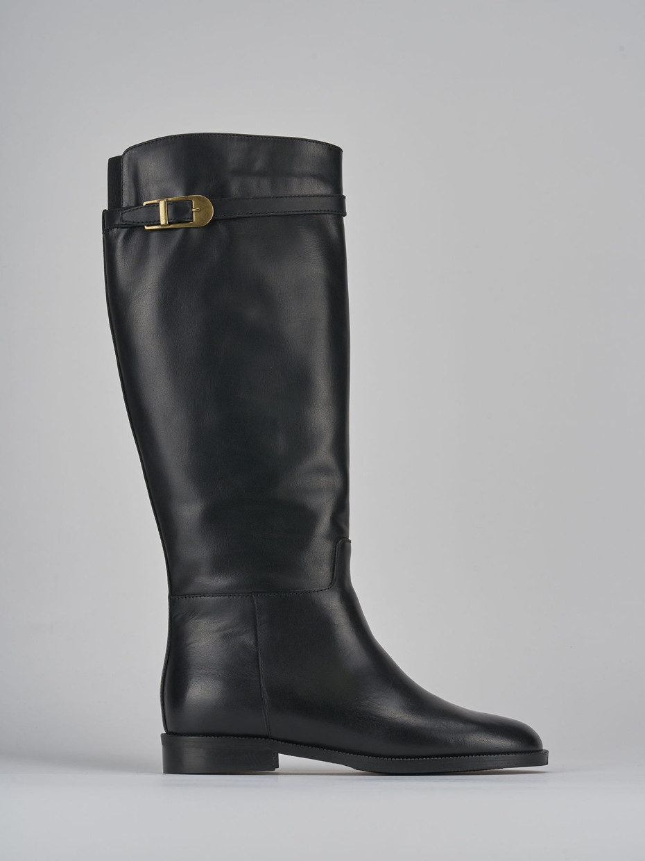 Botas de tacón bajo tacón 2 cm negro cuero