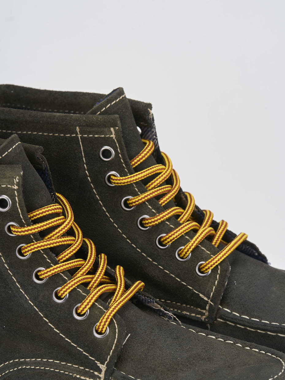 Botas militares verde ante
