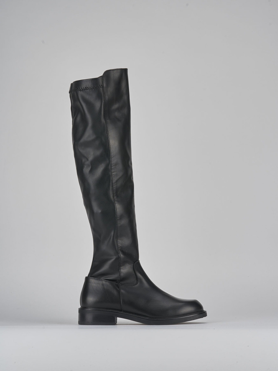 Botas de tacón bajo tacón 2 cm negro cuero