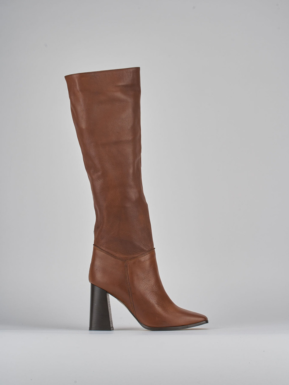 Botas de tacón alto tacón 9 cm marrón cuero