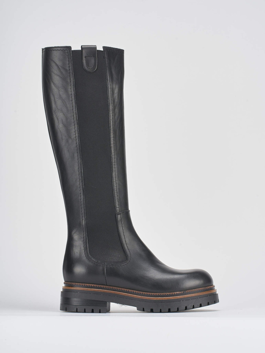 Botas de tacón bajo tacón 2 cm negro cuero