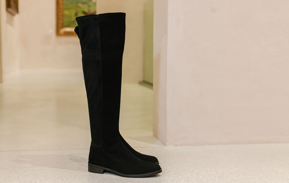 Botas de tacón bajo tacón 2 cm negro ante