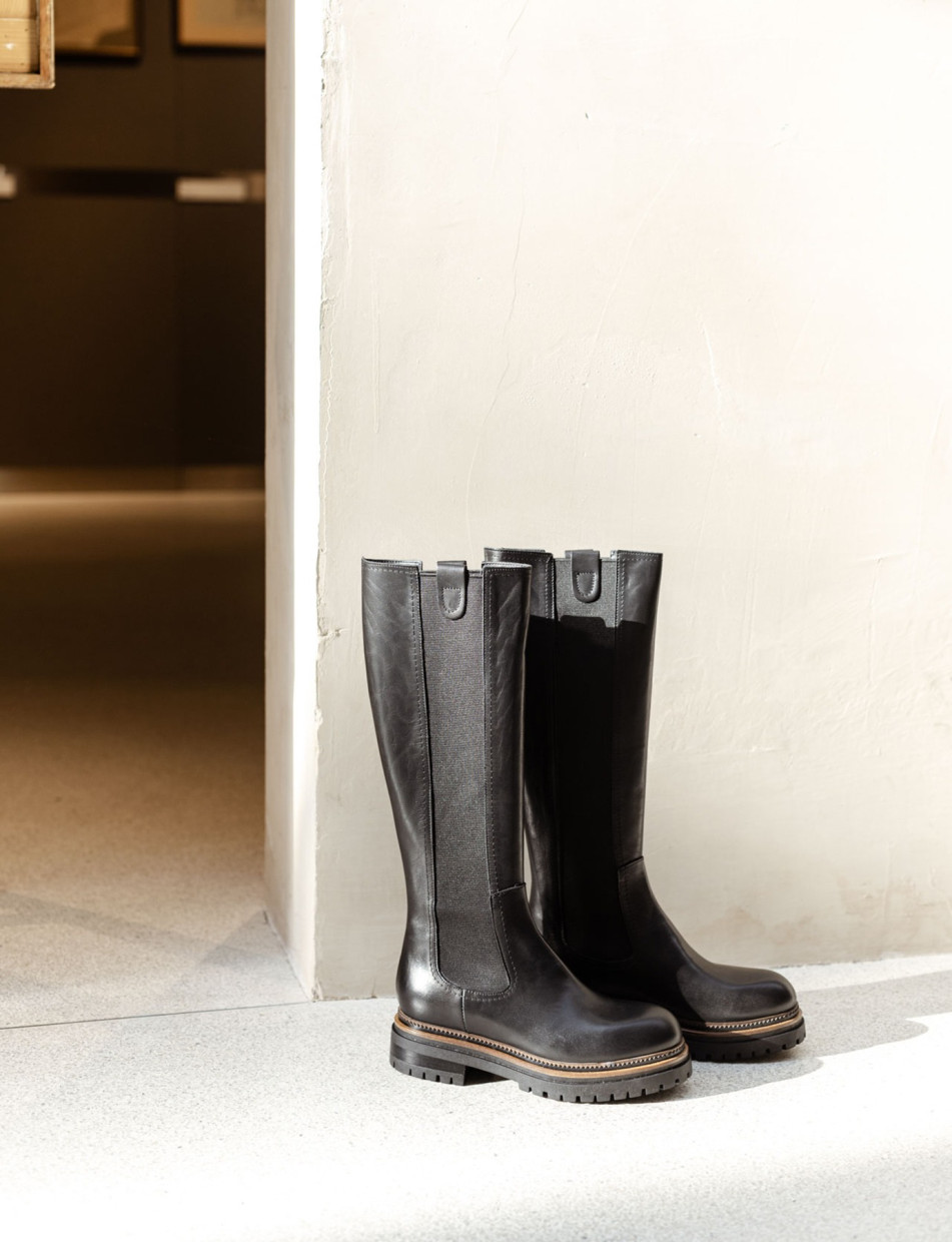 Botas de tacón bajo tacón 2 cm negro cuero