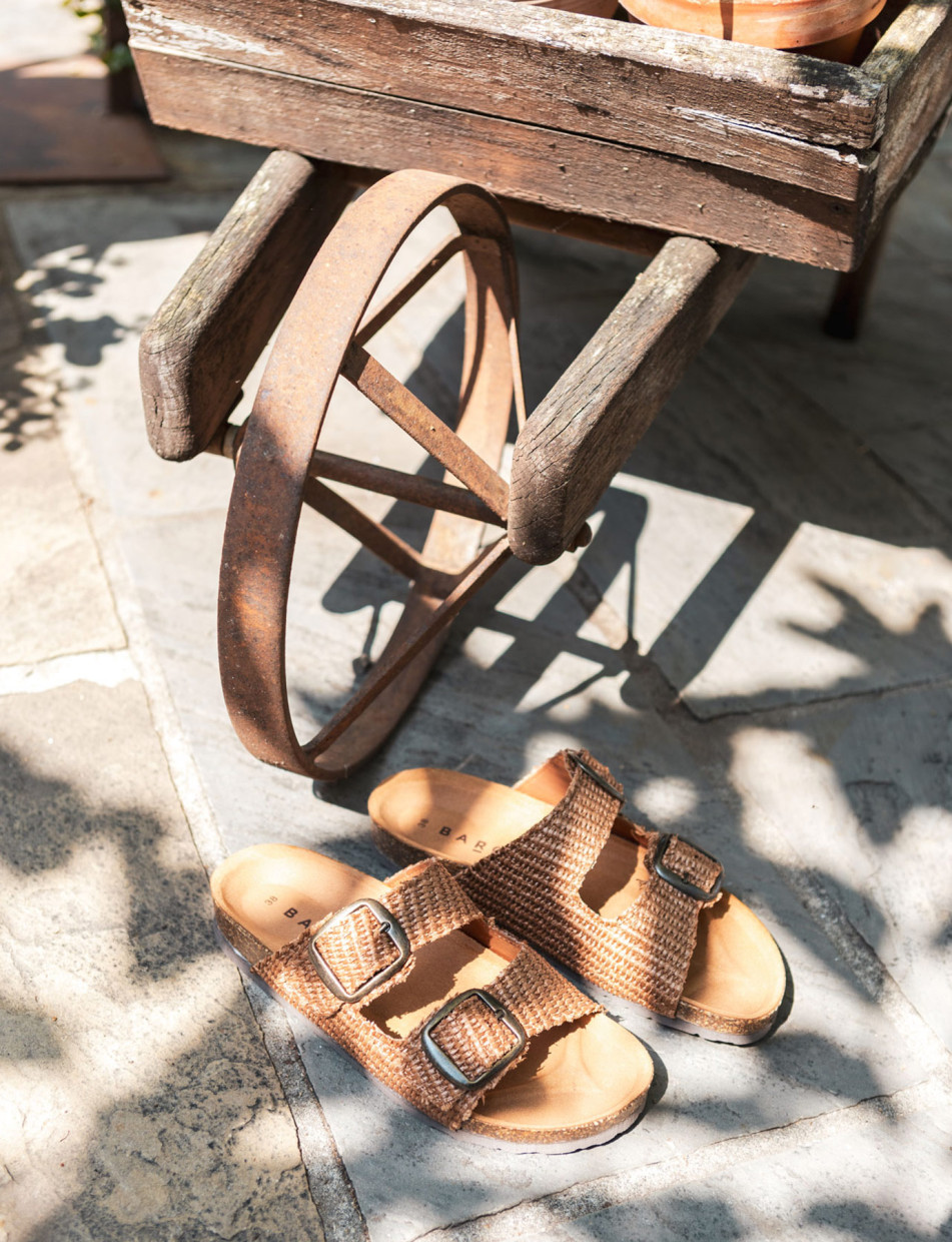 Mules tacón 1 cm marrón tejido