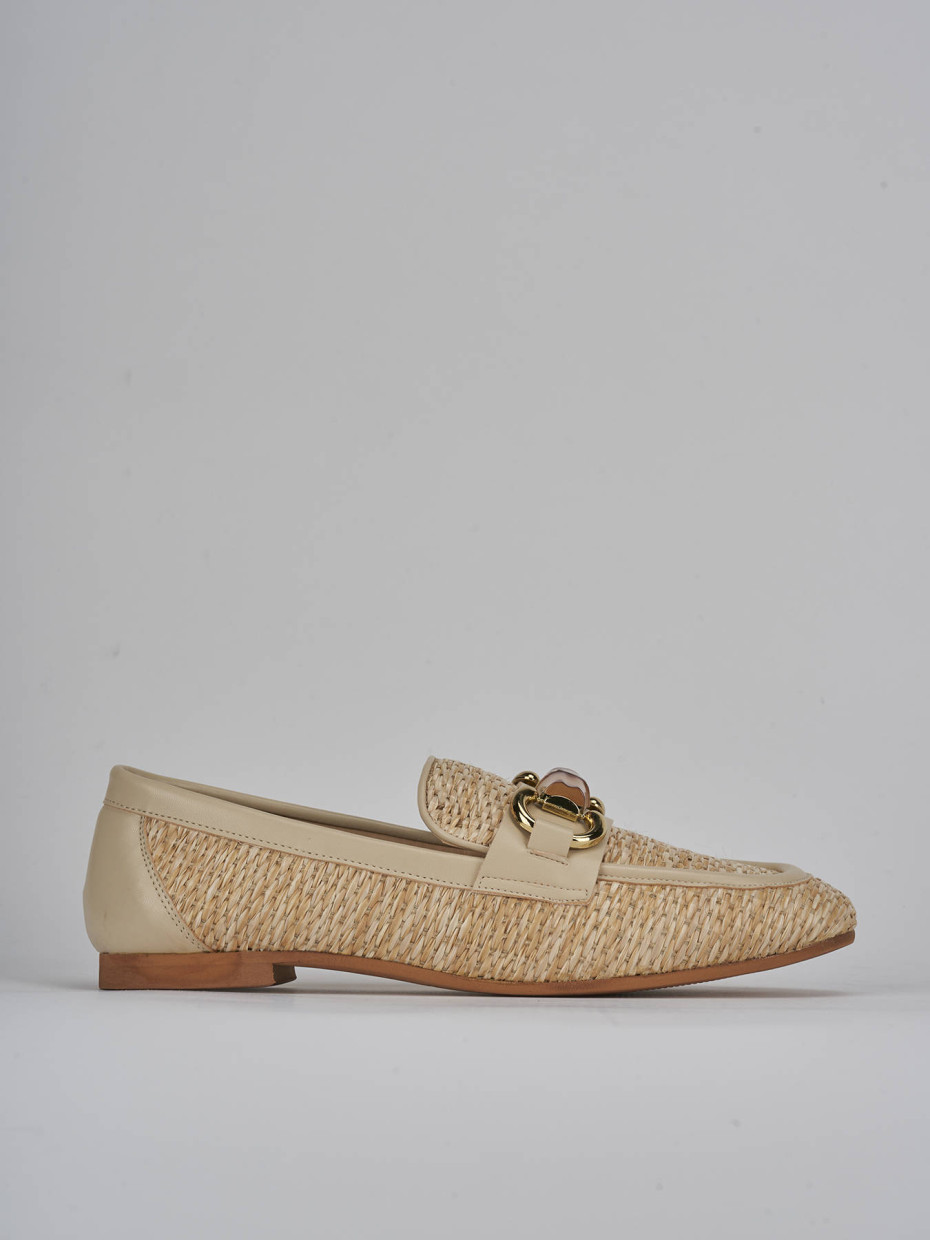 Mocasines tacón 1 cm beis cuero
