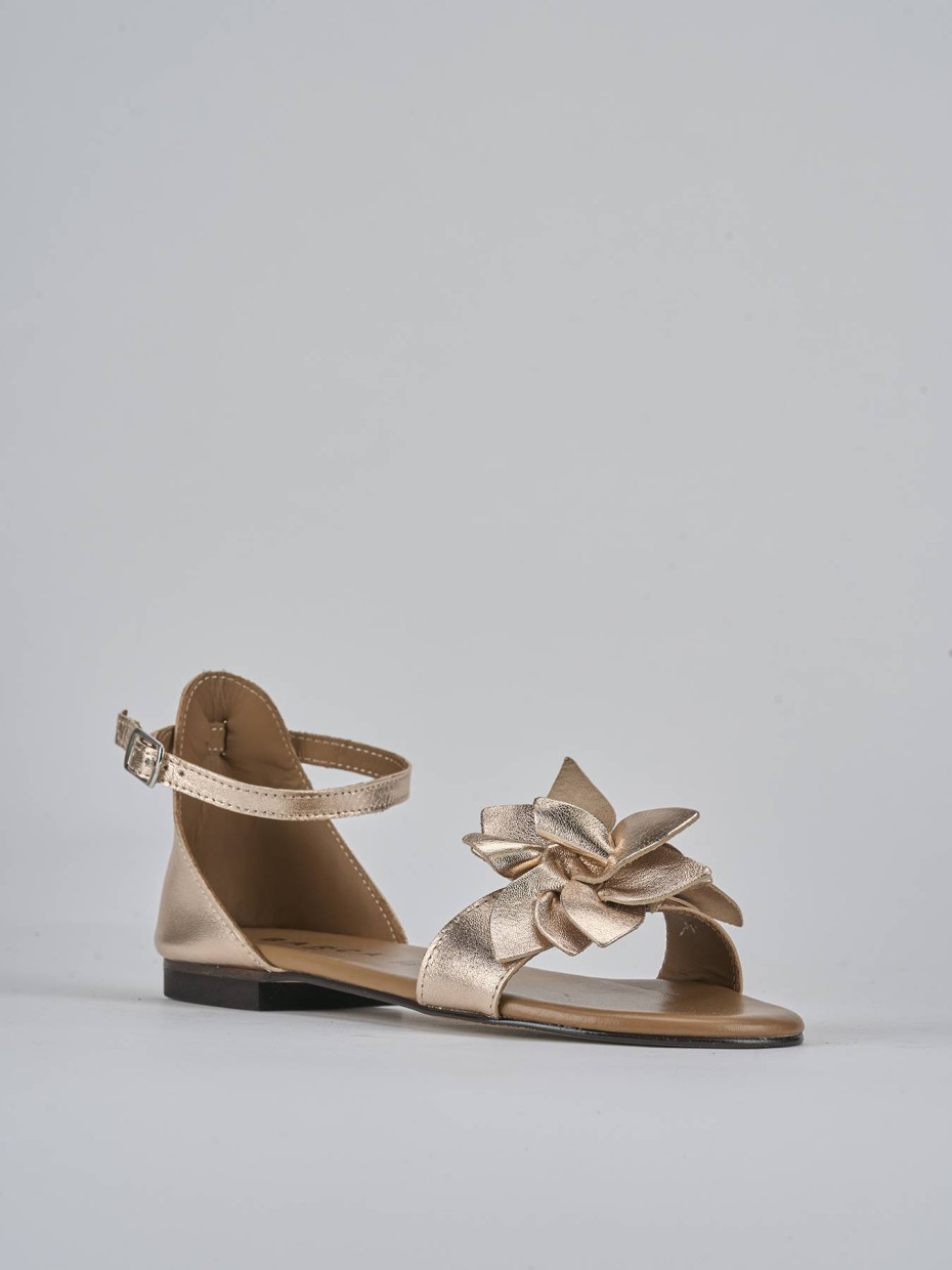 Sandalias de tacón bajo tacón 1 cm rosa laminado