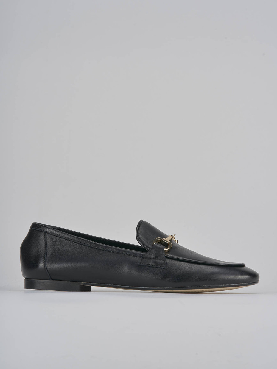 Loafers heel 1 cm black leather