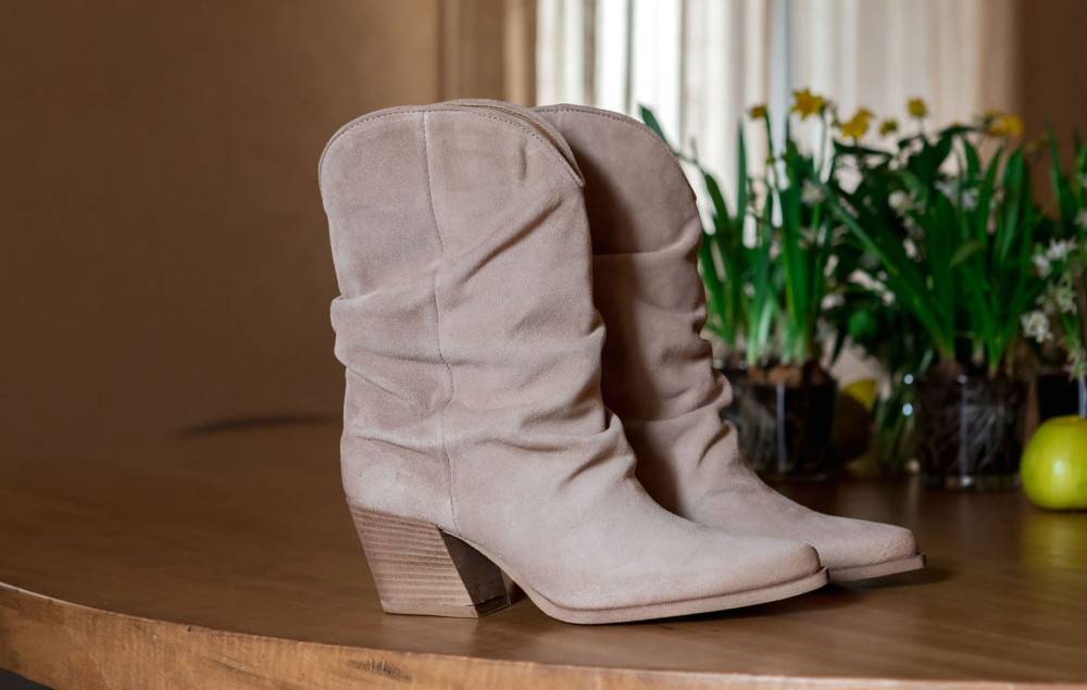 High heel boots heel 8 cm beige suede