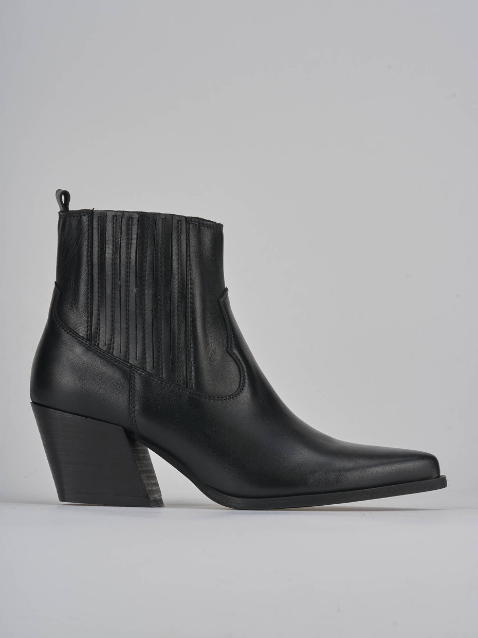 High heel ankle boots heel 7 cm black leather