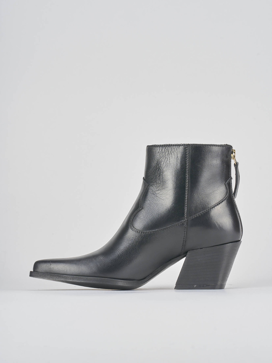 High heel ankle boots heel 6 cm black leather