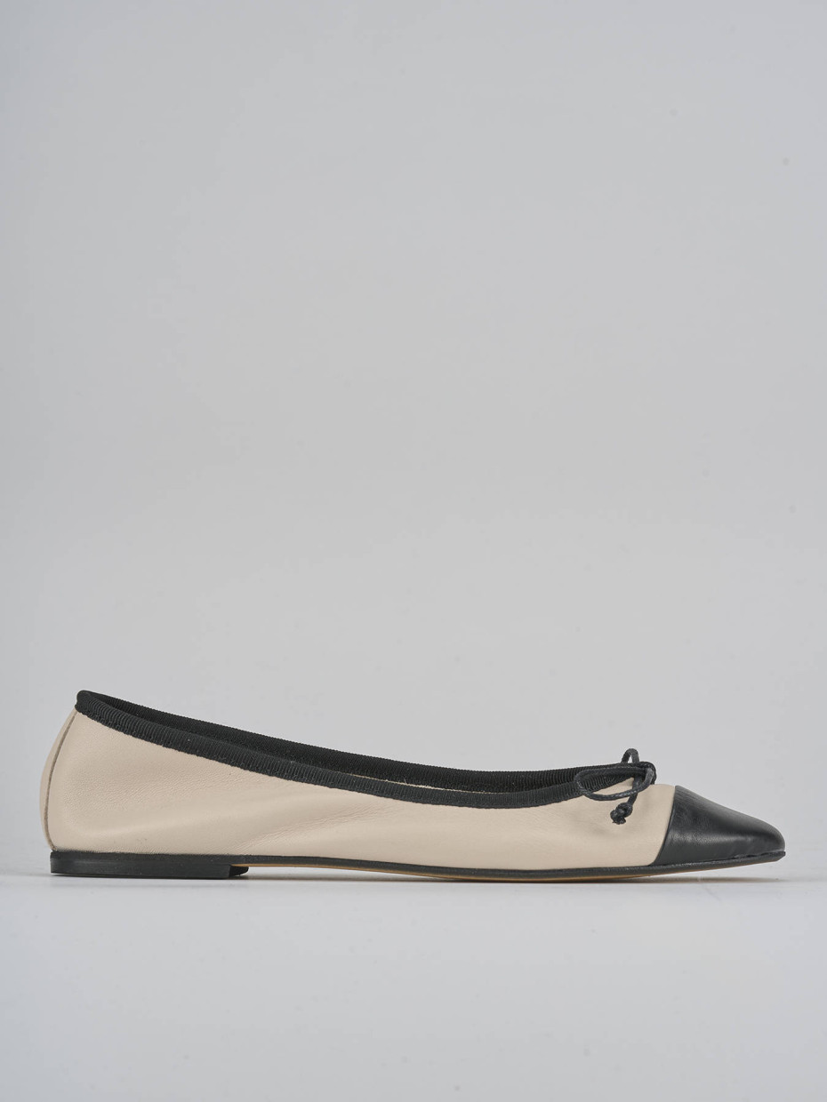 Bailarinas tacón 1 cm beis cuero