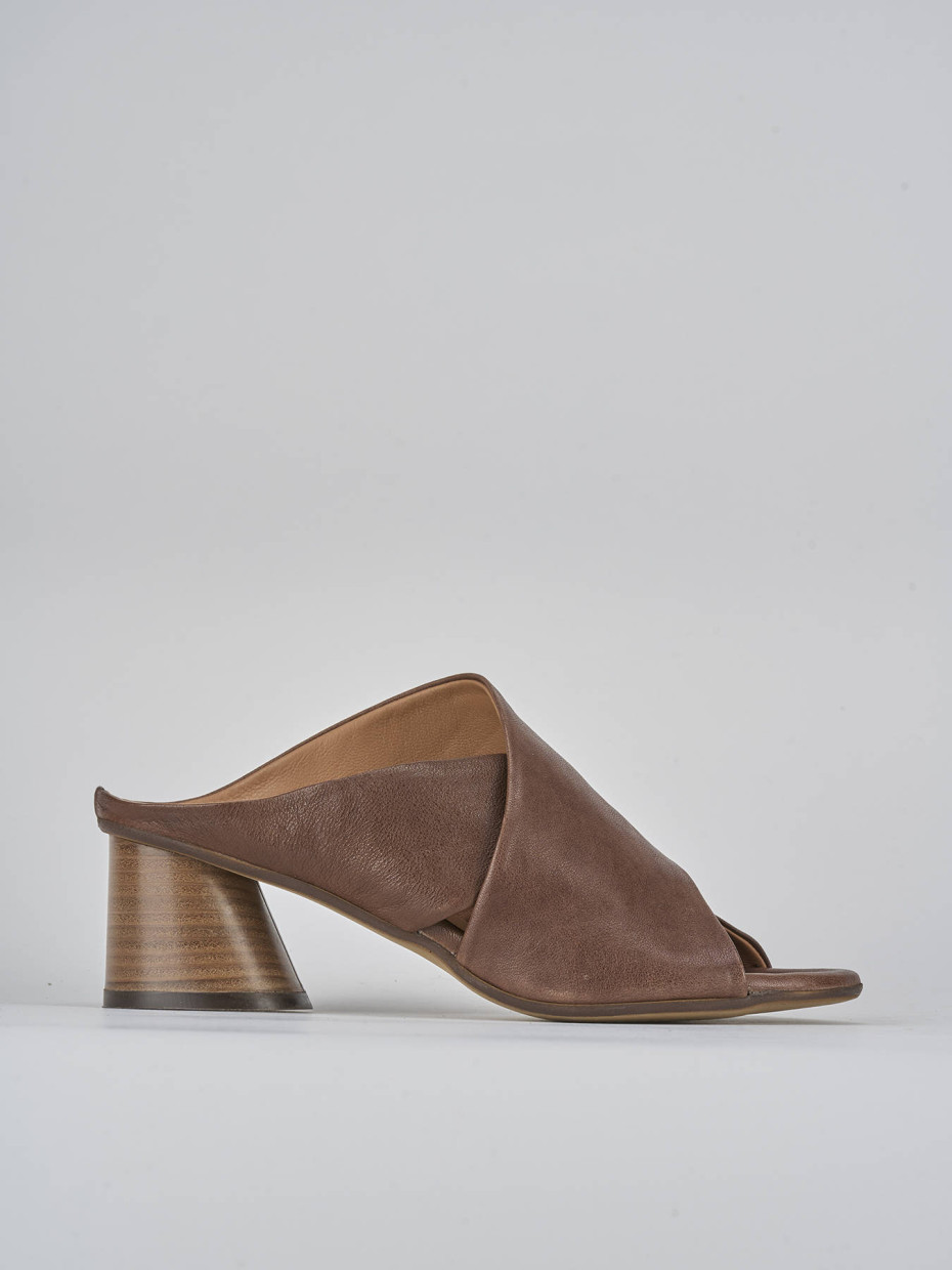 Mules tacón 5 cm marrón oscuro cuero