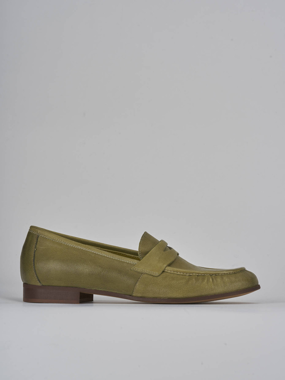 Mocasines tacón 1 cm verde cuero