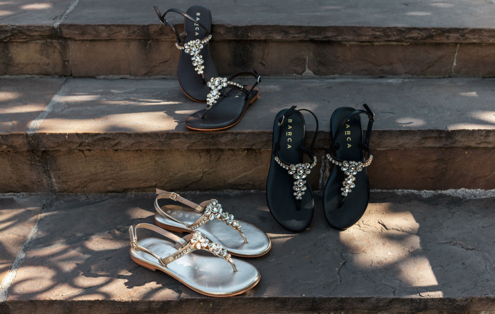Sandalias de tacón bajo tacón 1 cm negro cuero