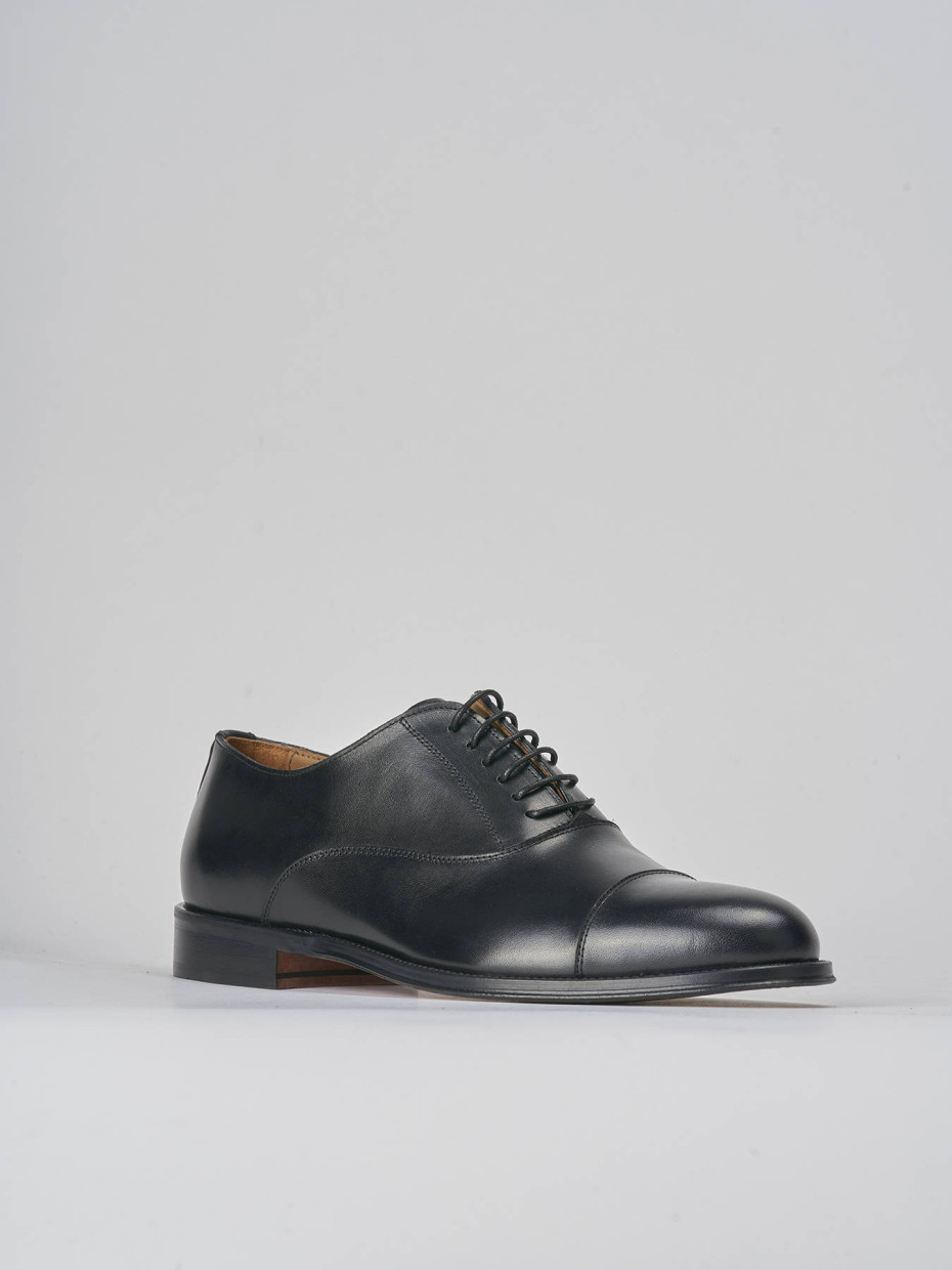 Lace-up shoes black leather