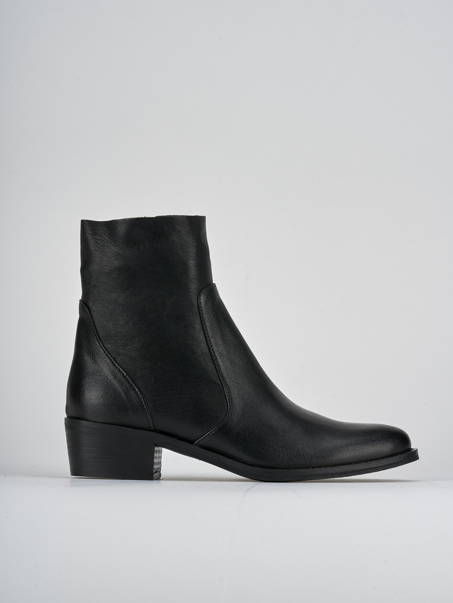 Botines de tacón bajo tacón 3 cm negro cuero