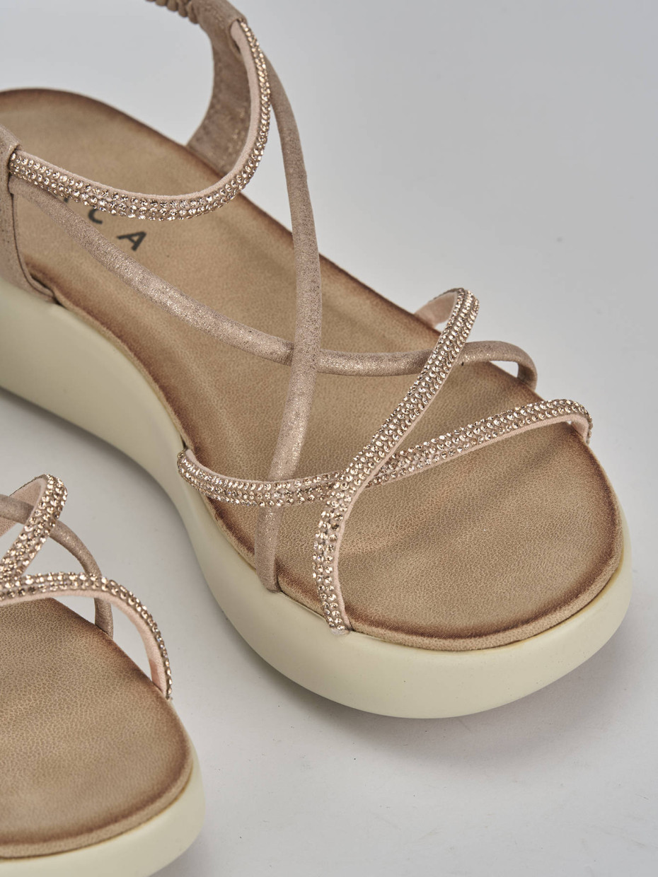 Wedge heels heel 4 cm gold leather