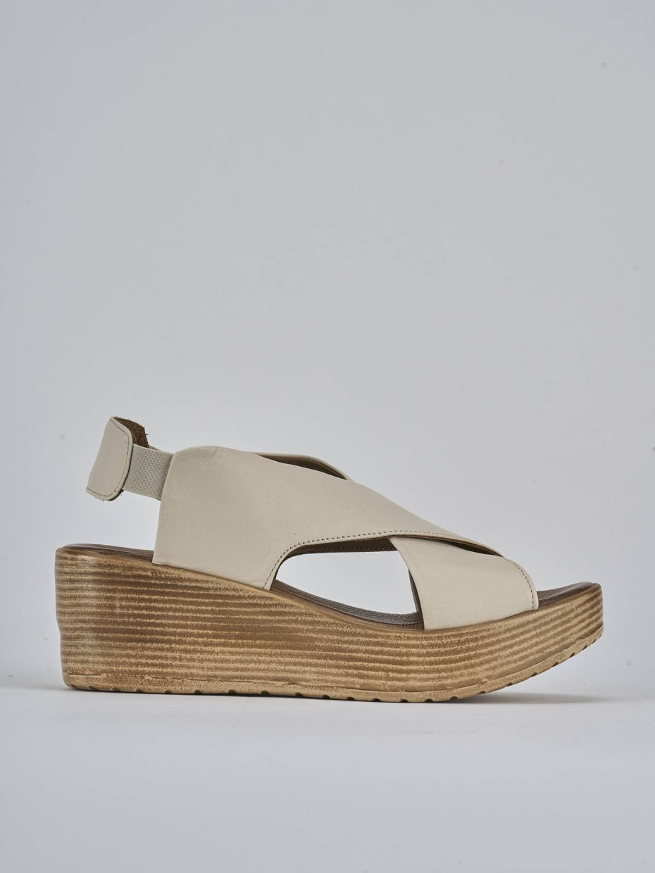 Wedge heels heel 6 cm beige leather