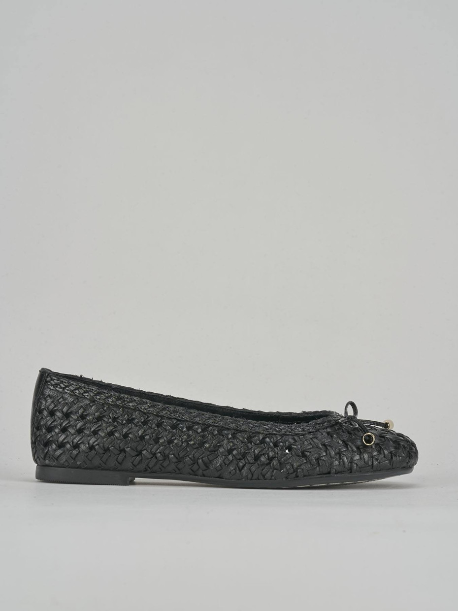 Flat shoes heel 1 cm black leather