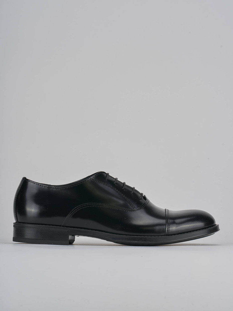 Lace-up shoes black leather