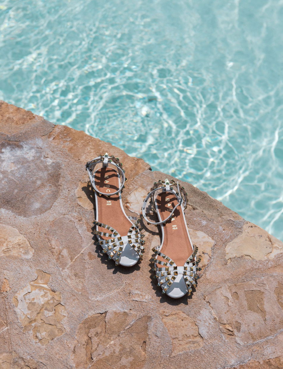 Sandalias de tacón bajo tacón 1 cm blanco cuero