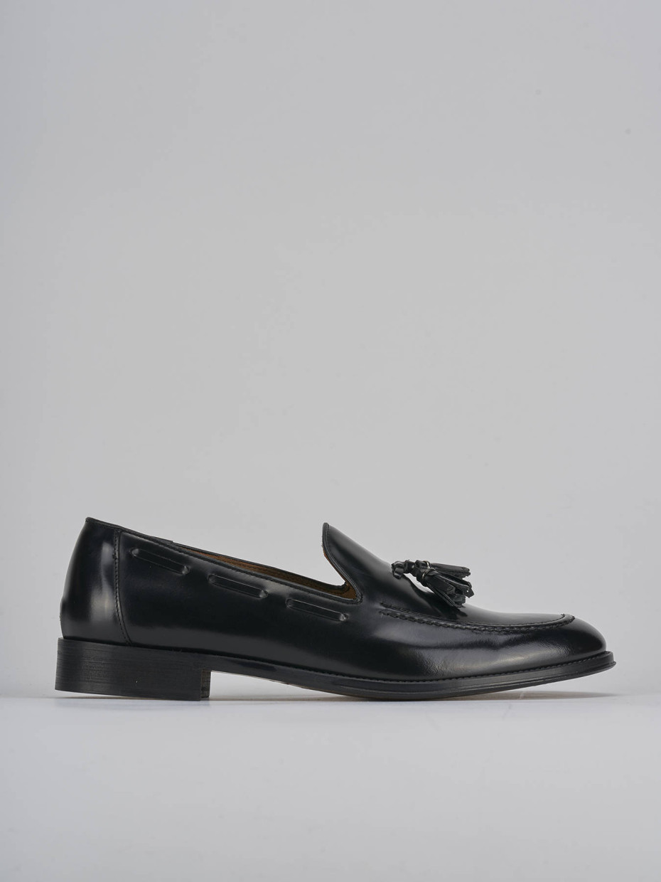 Mocasines negro cuero