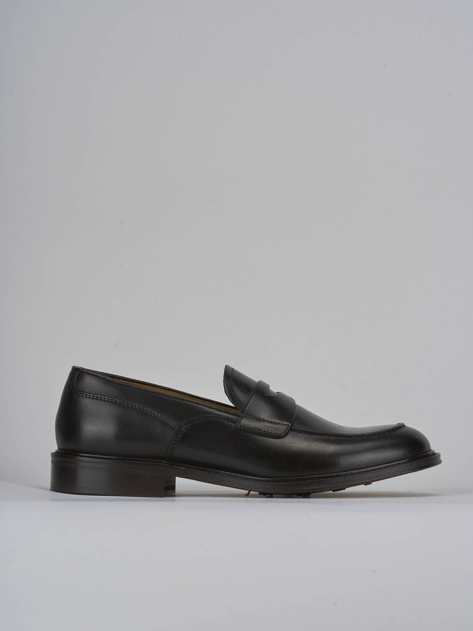 Mocasines marrón oscuro cuero
