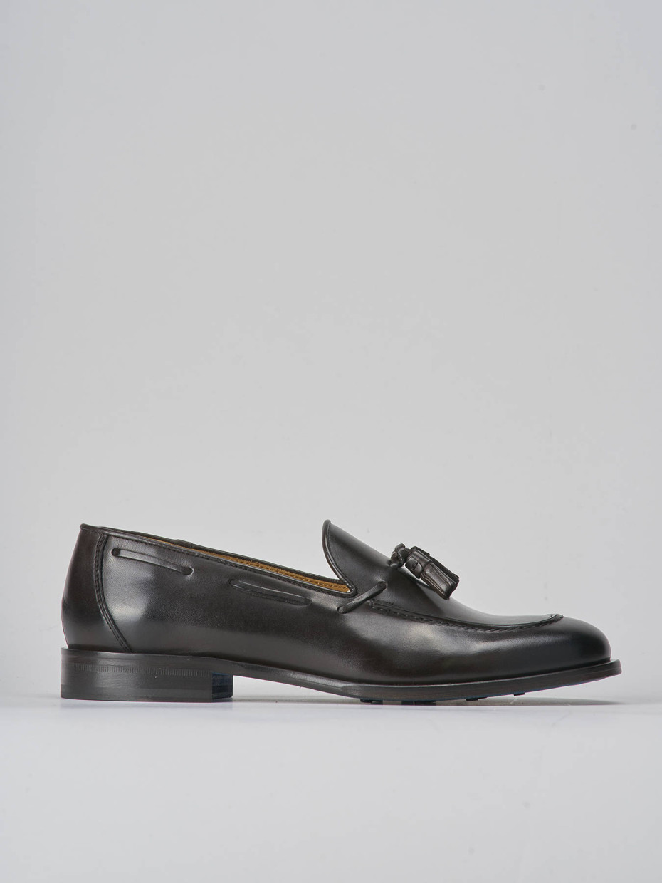Loafers dark brown leather