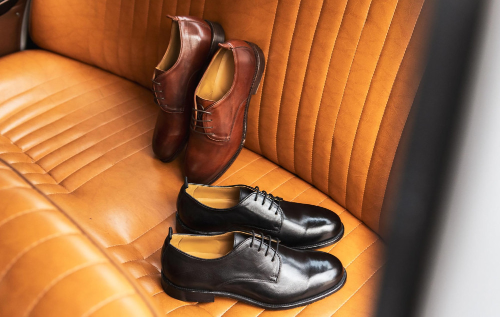 Zapatos de cordones marrón cuero