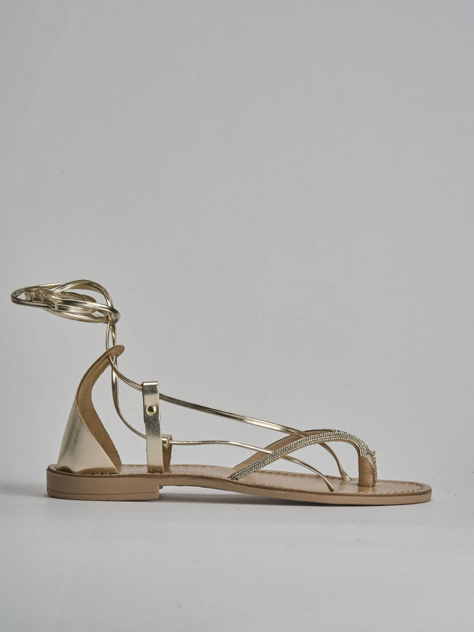Sandalias de tacón bajo tacón 1 cm oro cuero