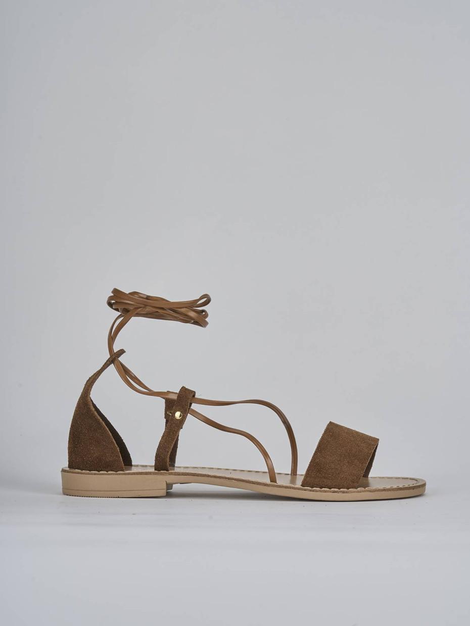Sandalias de tacón bajo tacón 1 cm marrón ante