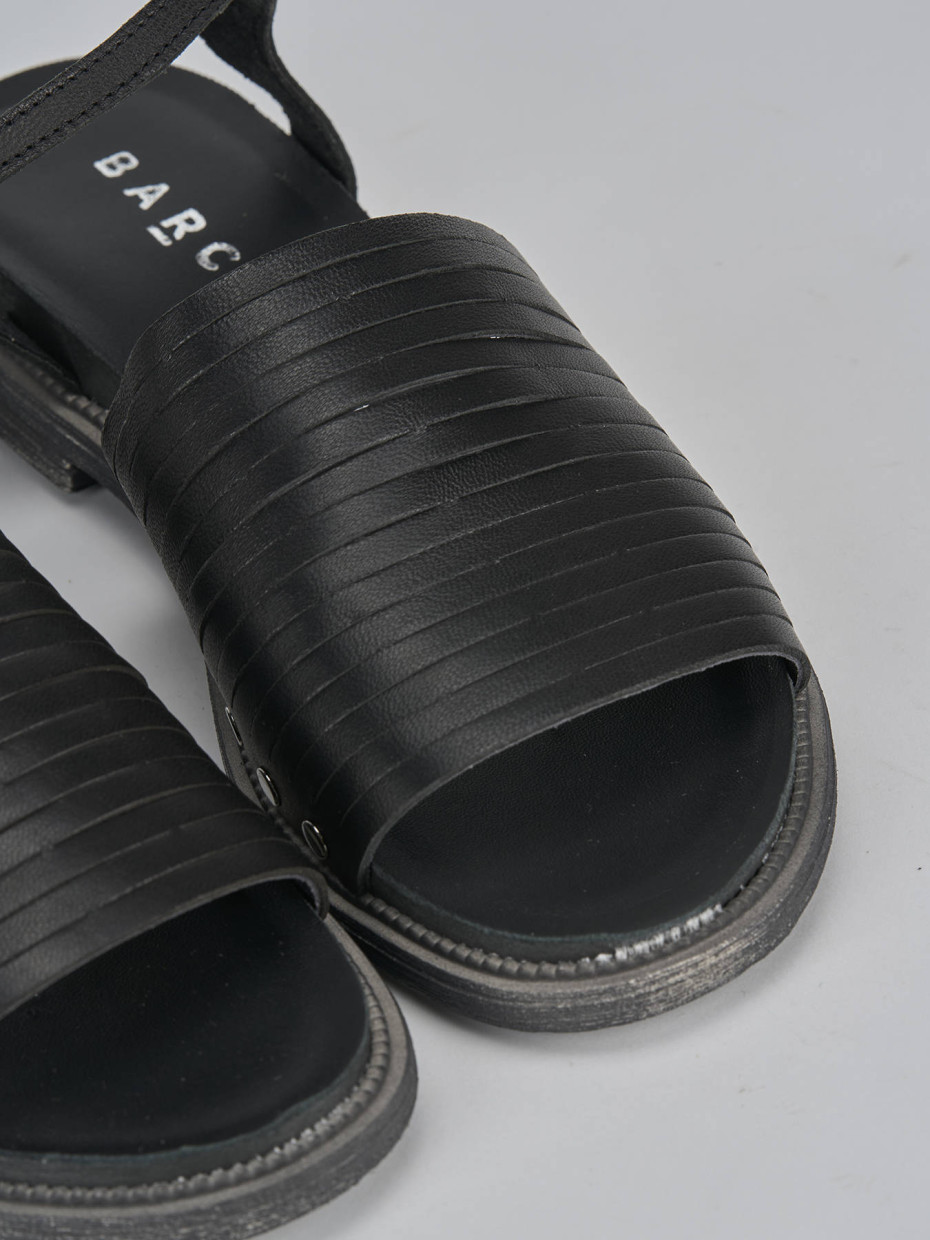 Sandalias de tacón bajo tacón 1 cm negro cuero