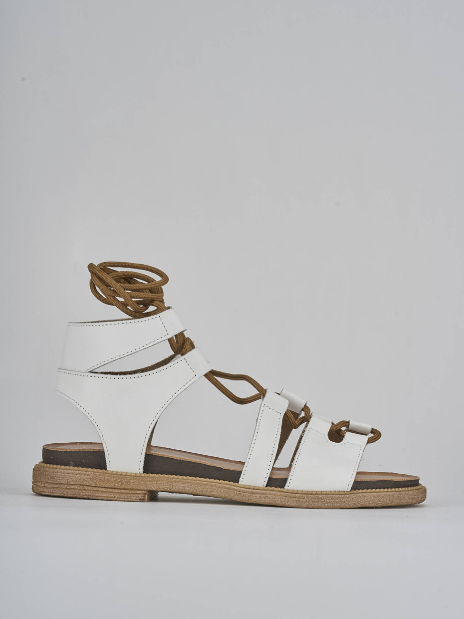 Sandalias de tacón bajo tacón 1 cm blanco cuero