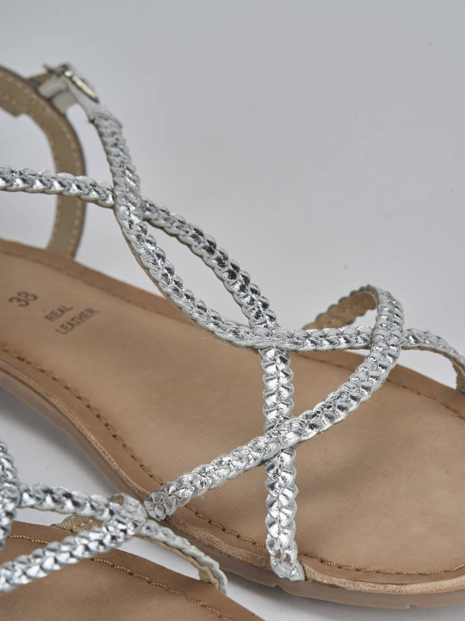 Sandalias de tacón bajo tacón 1 cm plata cuero