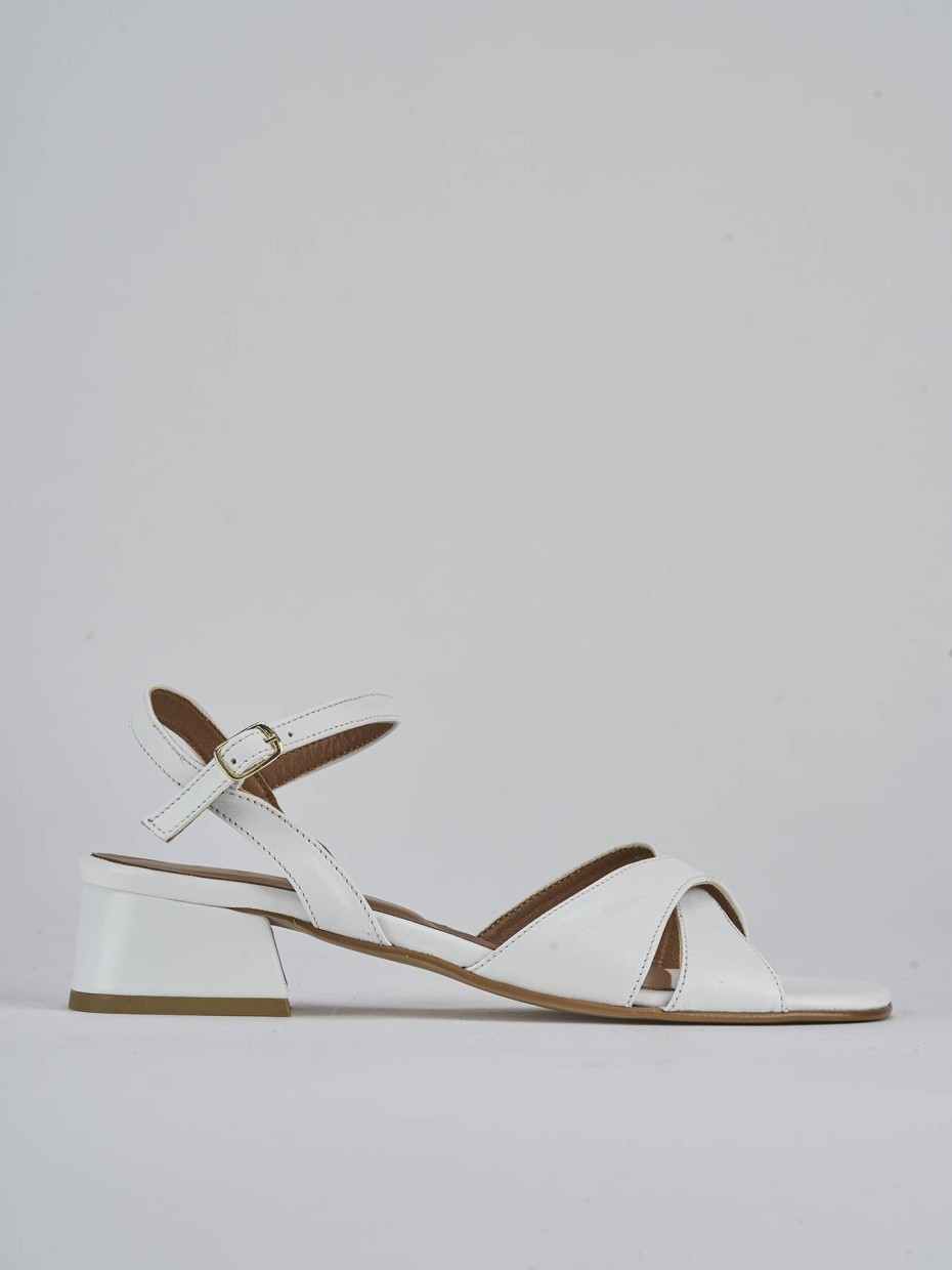 Low heel sandals heel 3 cm white leather
