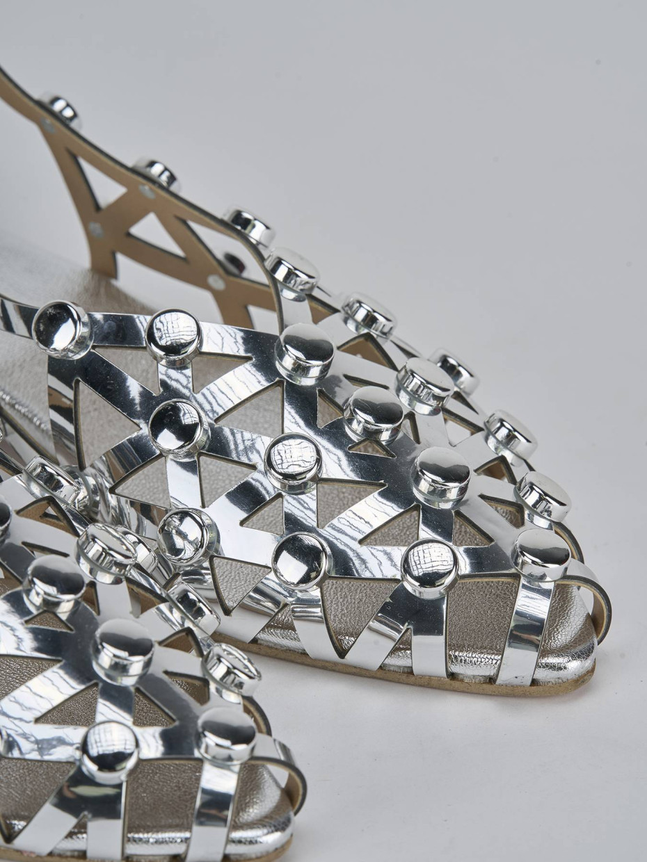 Low heel sandals heel 2 cm silver leather