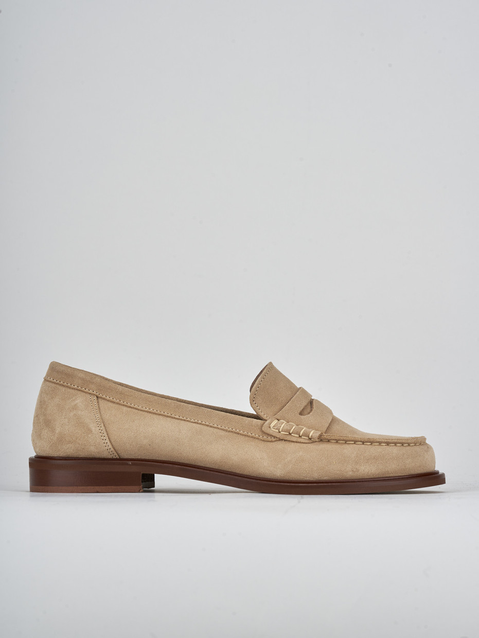 Mocasines tacón 2 cm beis ante