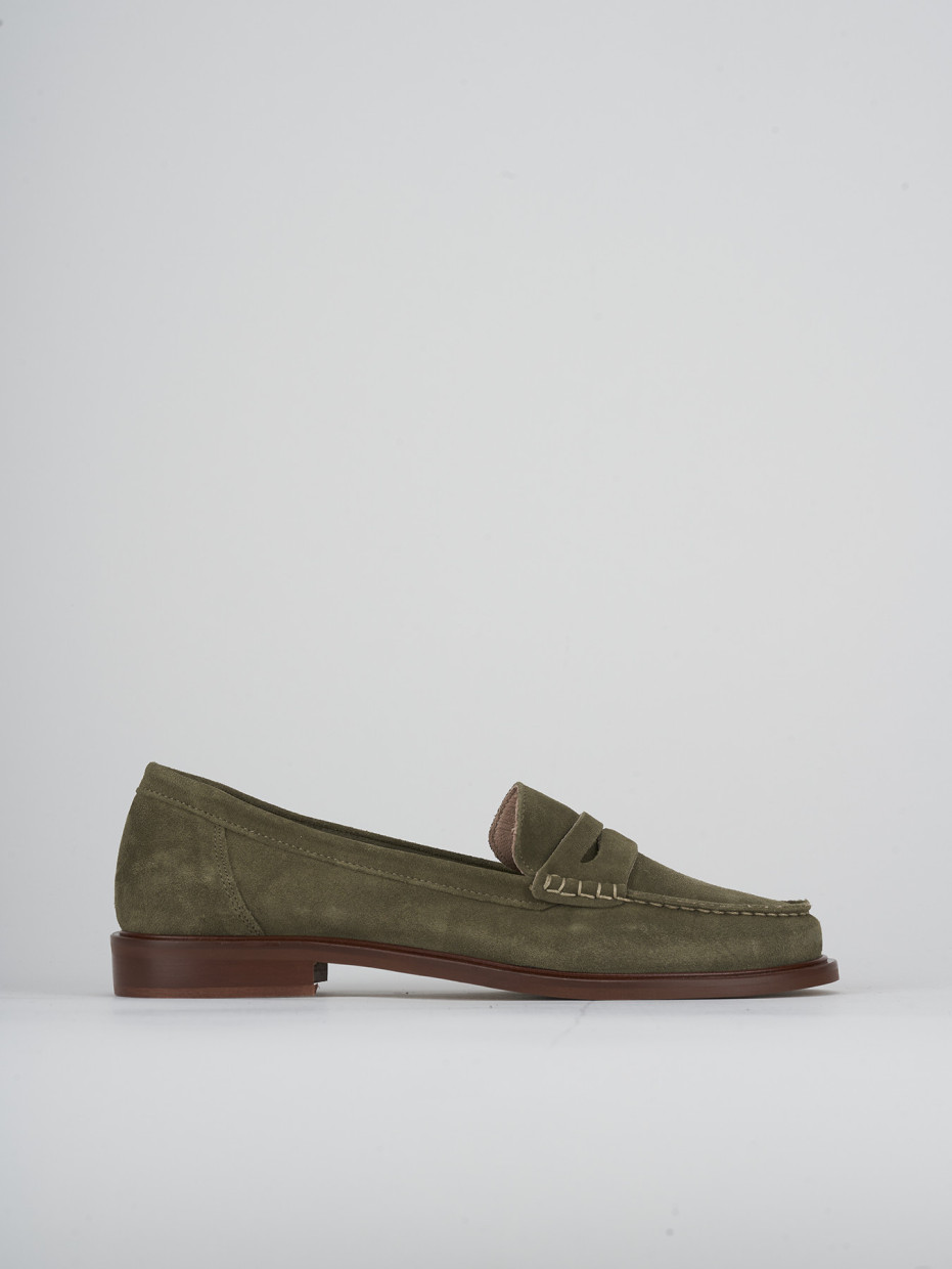 Mocasines tacón 2 cm verde ante