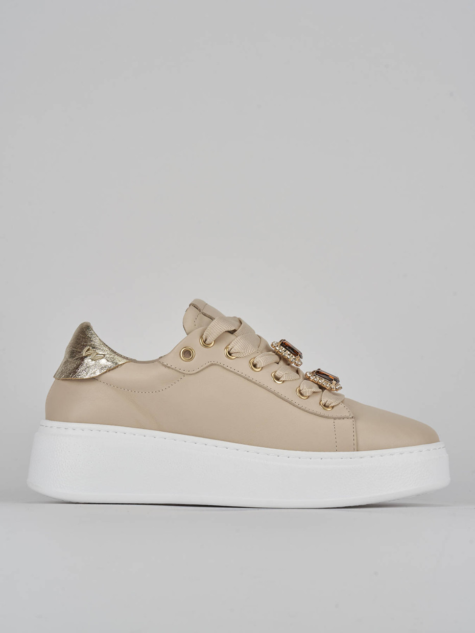 Sneakers beige leather