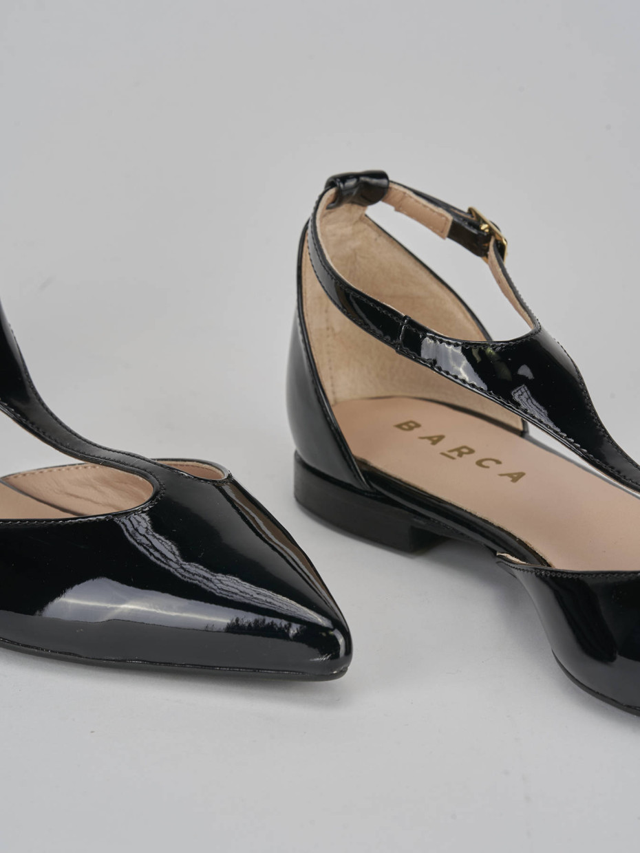 Flat shoes heel 1 cm black patent