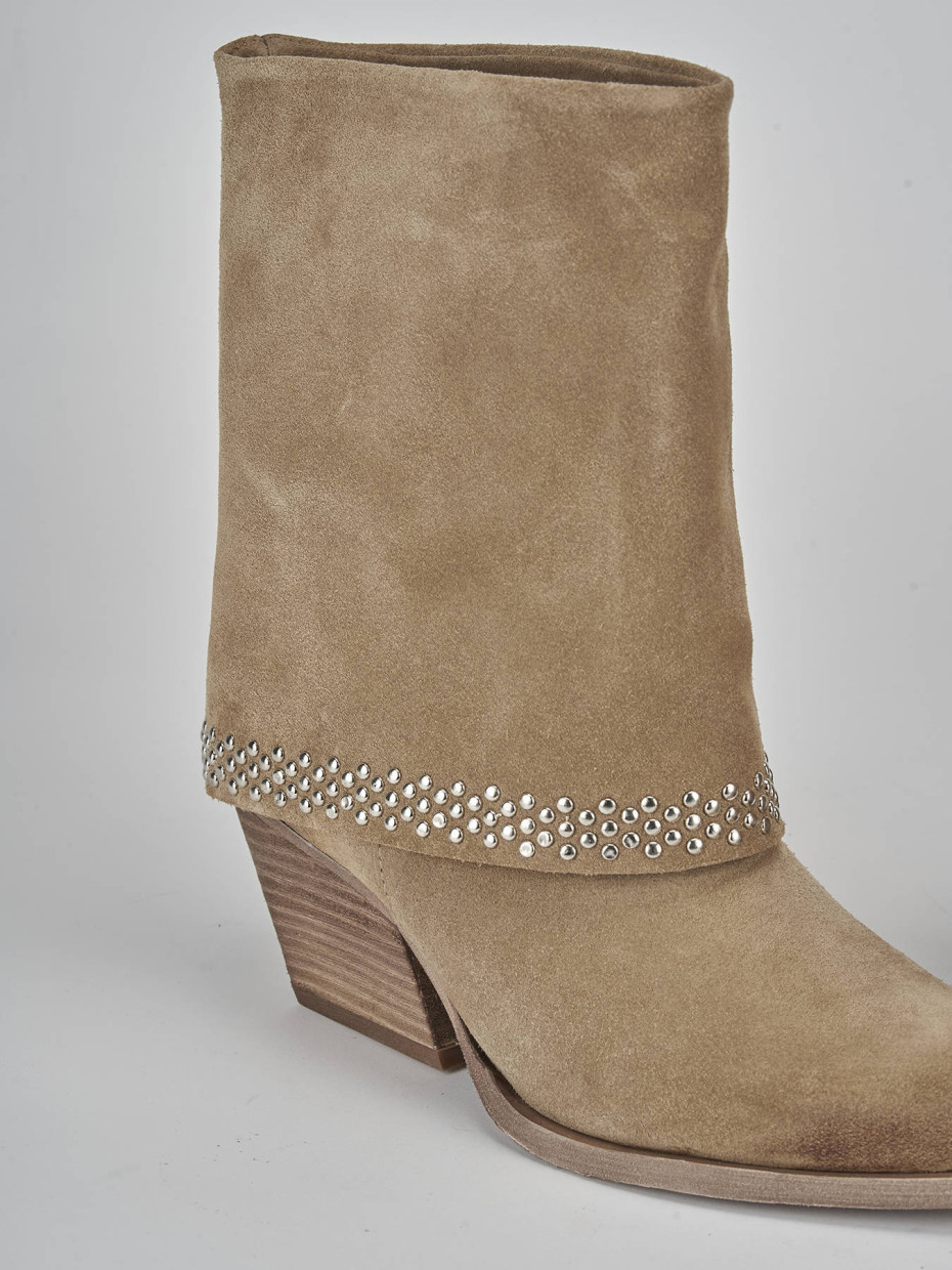 High heel boots heel 7 cm beige suede